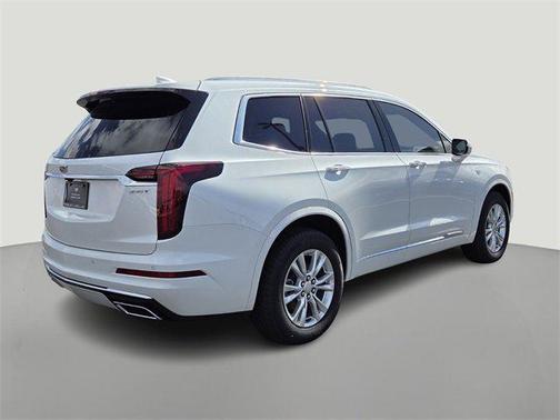 2025 Cadillac XT6 Luxury FWD