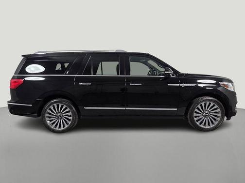 Black Velvet 2018 Lincoln Navigator L Reserve