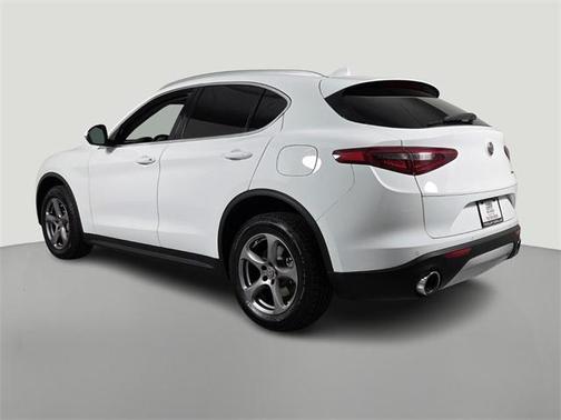 2021 Alfa Romeo Stelvio Base