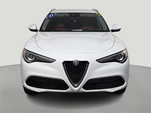 2021 Alfa Romeo Stelvio Base