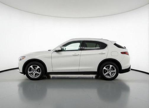 2021 Alfa Romeo Stelvio Base
