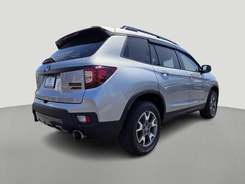 Lunar Silver Metallic 2023 Honda Passport AWD TrailSport