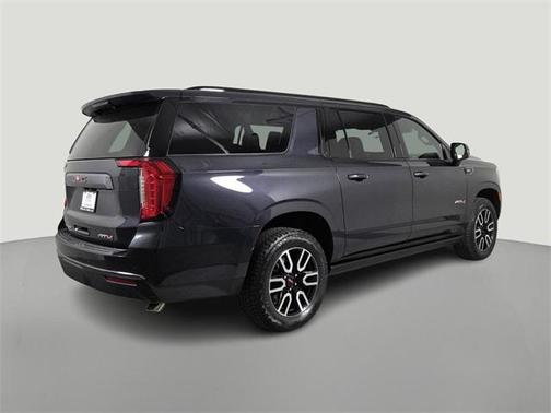 2023 GMC Yukon XL 4WD AT4