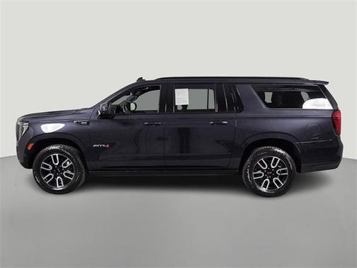 2023 GMC Yukon XL 4WD AT4