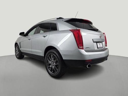 Radiant Silver Metallic 2016 Cadillac SRX Performance Collection