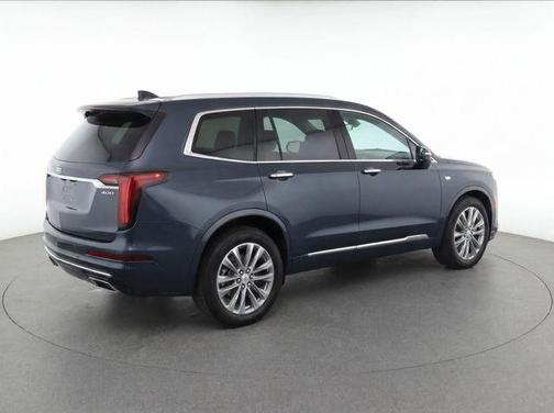 Shadow Metallic 2021 Cadillac XT6 Premium Luxury AWD