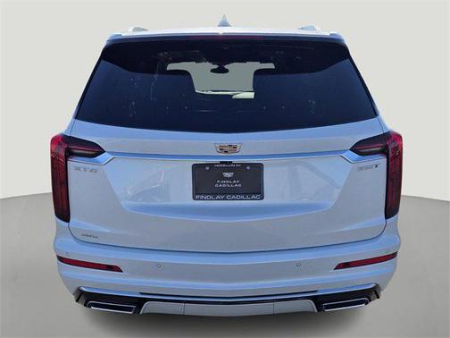 2025 Cadillac XT6 Luxury AWD