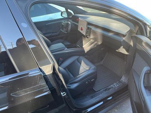 2023 Tesla Model X Standard Range