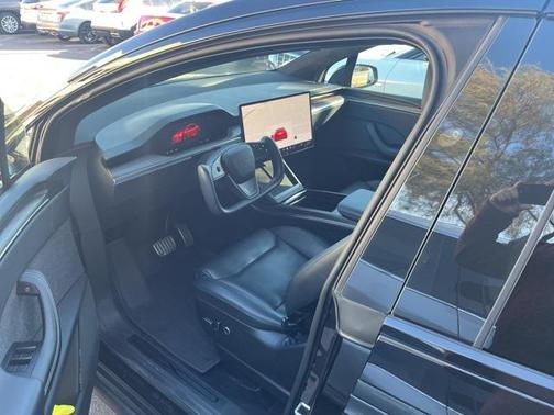 2023 Tesla Model X Standard Range