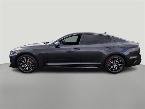 2023 Kia Stinger GT-Line