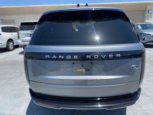 2023 Land Rover Range Rover P400 SE