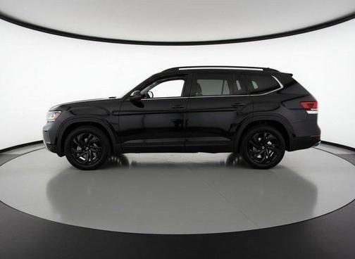 2022 Volkswagen Atlas 2.0T SE w/Technology
