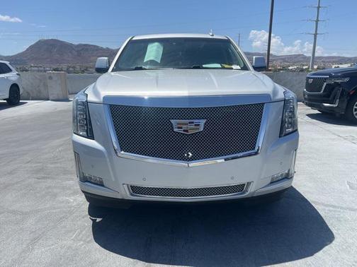 2016 Cadillac Escalade ESV Luxury