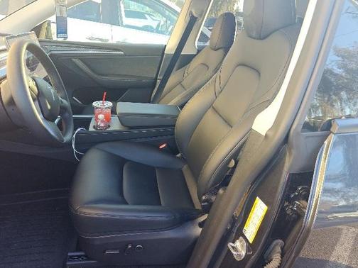 2025 Tesla Model Y Performance Dual Motor All-Wheel Drive