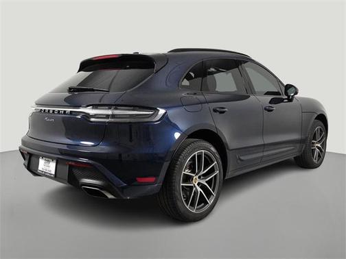 2022 Porsche Macan Base