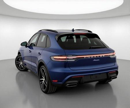 2022 Porsche Macan Base