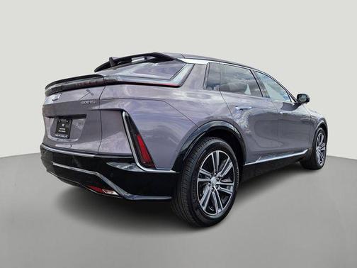 Celestial Metallic 2024 Cadillac LYRIQ V