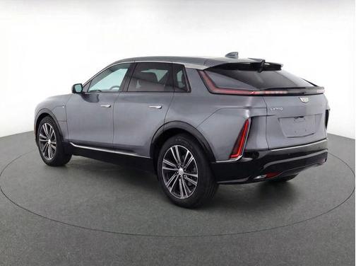 Celestial Metallic 2024 Cadillac LYRIQ V