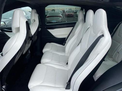 2016 Tesla Model X 90D