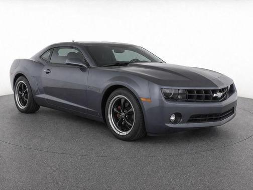 Cyber Gray Metallic 2011 Chevrolet Camaro 2LT