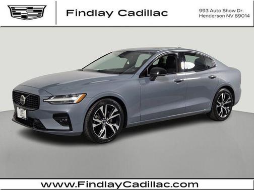 2024 Volvo S60 B5 Core Dark Theme