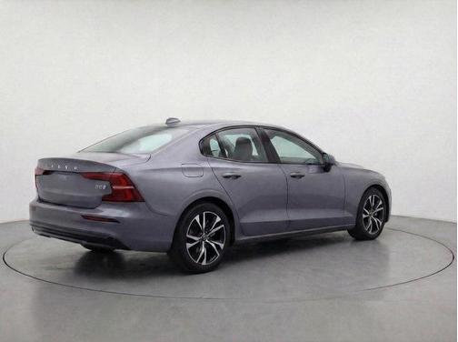 2024 Volvo S60 B5 Core Dark Theme