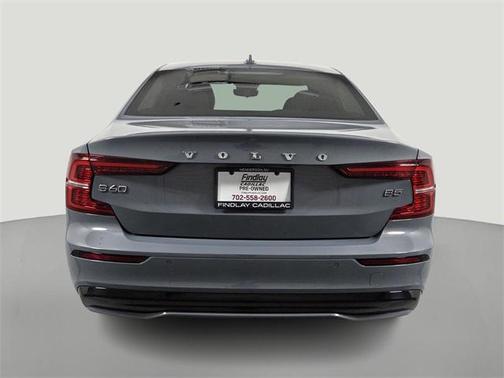 2024 Volvo S60 B5 Core Dark Theme