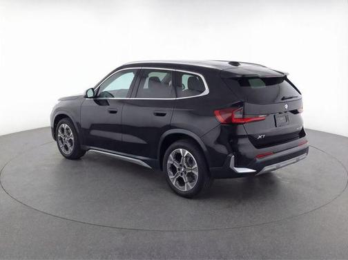 Black Sapphire Metallic 2026 BMW X1 xDrive28i