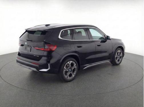 Black Sapphire Metallic 2026 BMW X1 xDrive28i