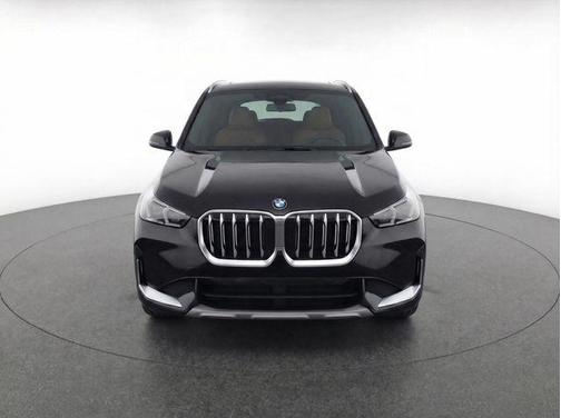 Black Sapphire Metallic 2026 BMW X1 xDrive28i