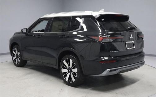 2025 Mitsubishi Outlander Platinum Edition