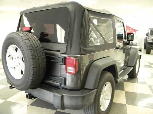 Granite Crystal Metallic Clearcoat 2017 Jeep Wrangler Sport
