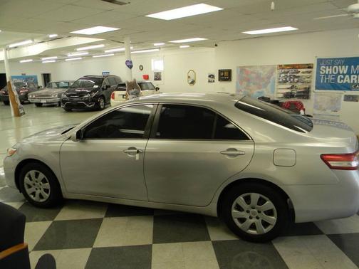 2010 Toyota Camry LE