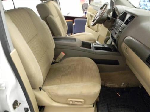 2014 Nissan Armada SV 4x4 4dr SUV