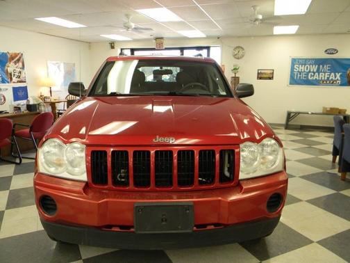 2005 Jeep Grand Cherokee Laredo