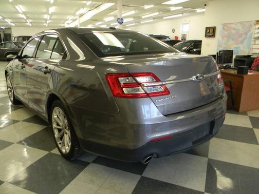 2013 Ford Taurus Limited 4dr Sedan