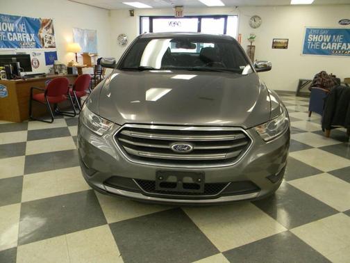 2013 Ford Taurus Limited 4dr Sedan