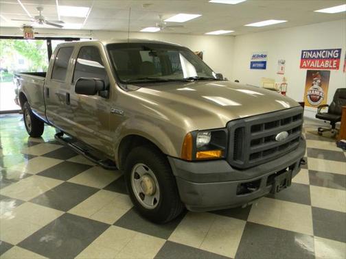2006 Ford F-250 XL Crew Cab