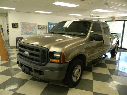 2006 Ford F-250 XL Crew Cab