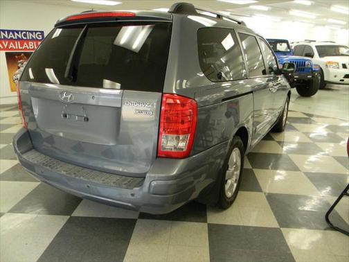 2008 Hyundai Entourage Limited 4dr Mini Van