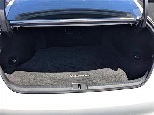 2022 Lexus ES 300h Base