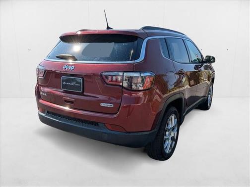2022 Jeep Compass Latitude Lux