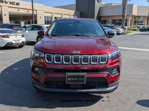 2022 Jeep Compass Latitude Lux