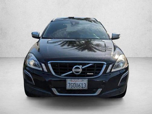 Ice White 2013 Volvo XC60 T6