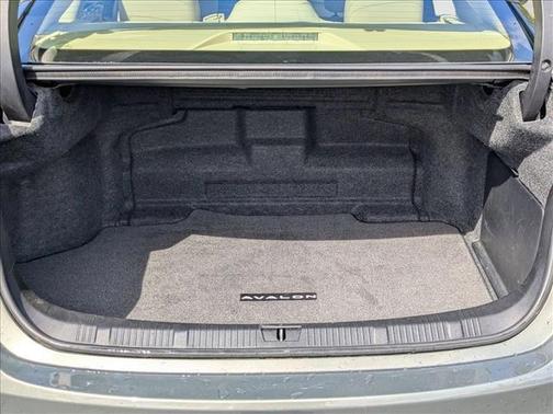 2013 Toyota Avalon Hybrid XLE Touring