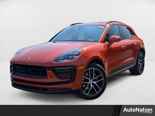 2022 Porsche Macan AWD