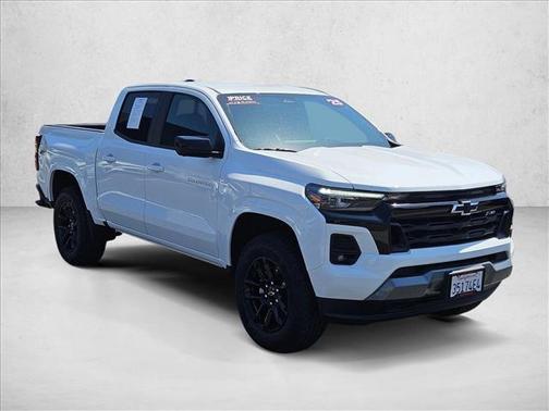 Summit White 2025 Chevrolet Colorado Z71