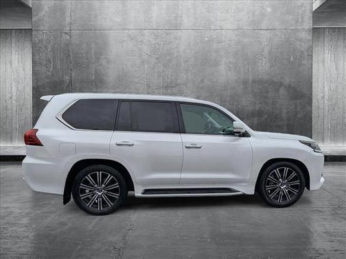 2021 Lexus LX 570 Three-Row