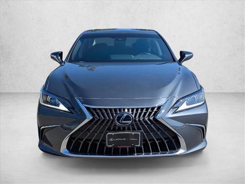 2025 Lexus ES 300h Base