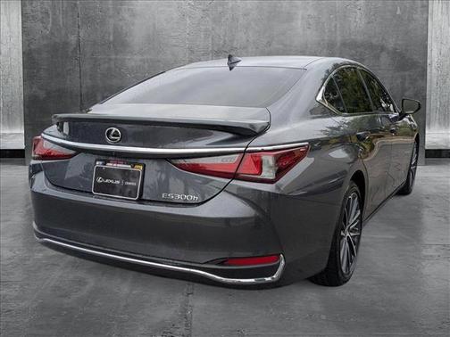 2024 Lexus ES 300h Base